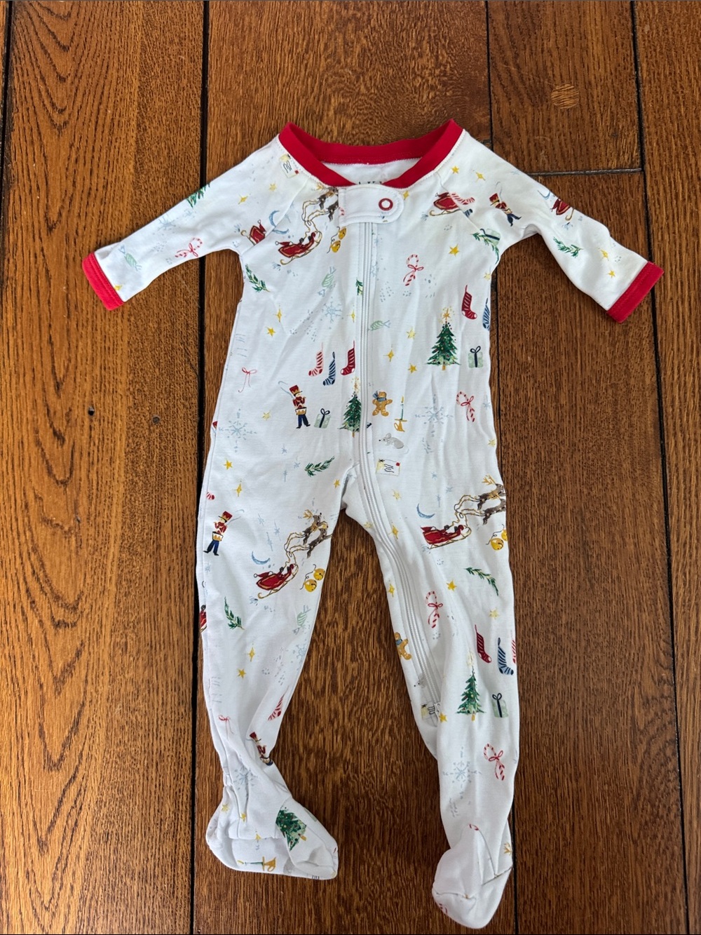 LAKE pajamas Christmas footie 0-3 mos